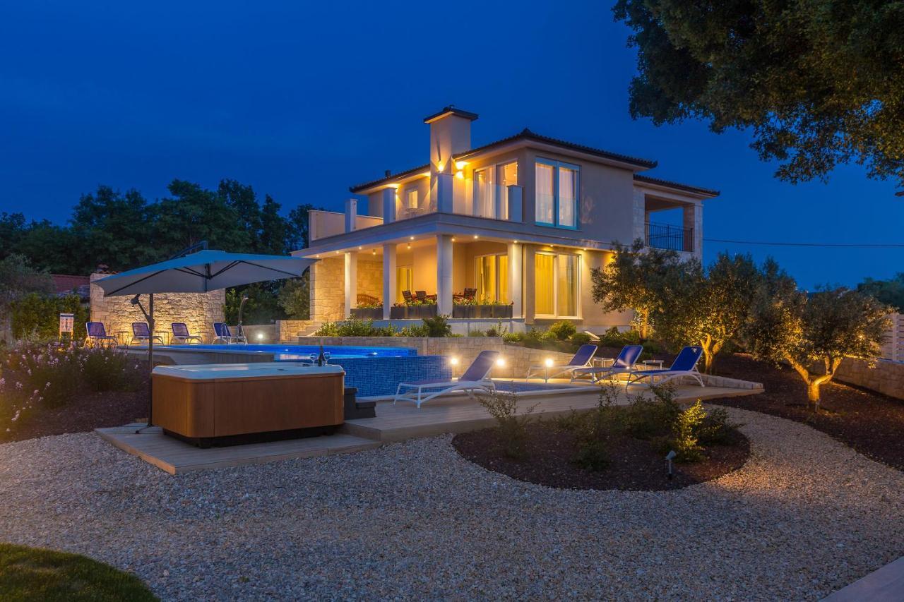 Villa Roko Malinska Exteriér fotografie