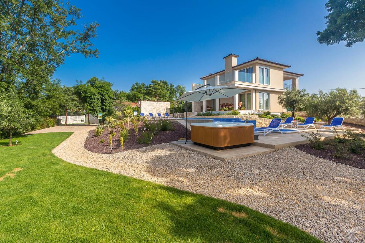Villa Roko Malinska Exteriér fotografie